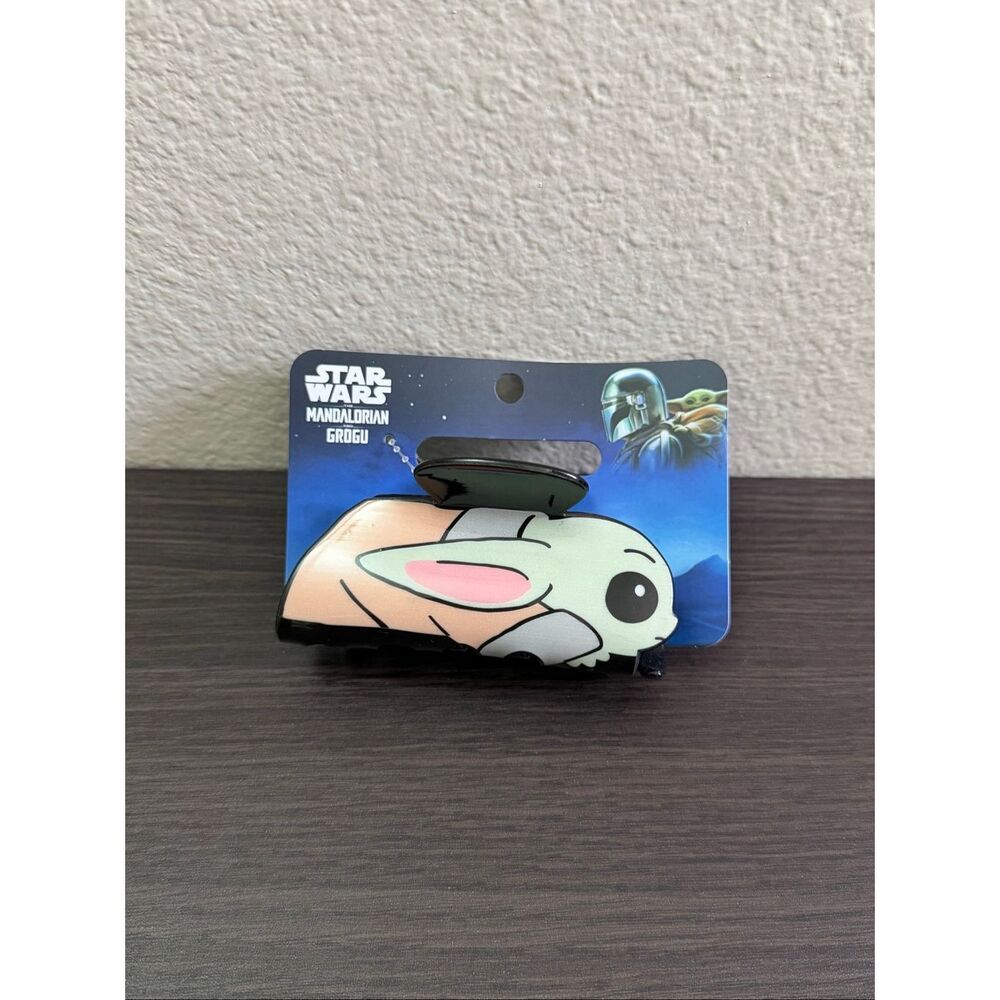 Star Wars The Mandalorian Grogu Figural Claw Hair Clip